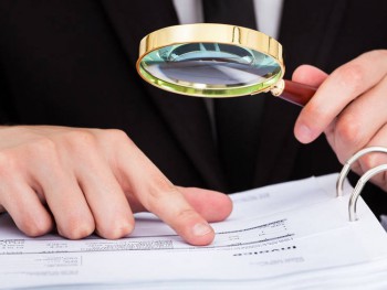 Суд Испании аннулировал пункт банковского договора, напечатанного мелким шрифтом